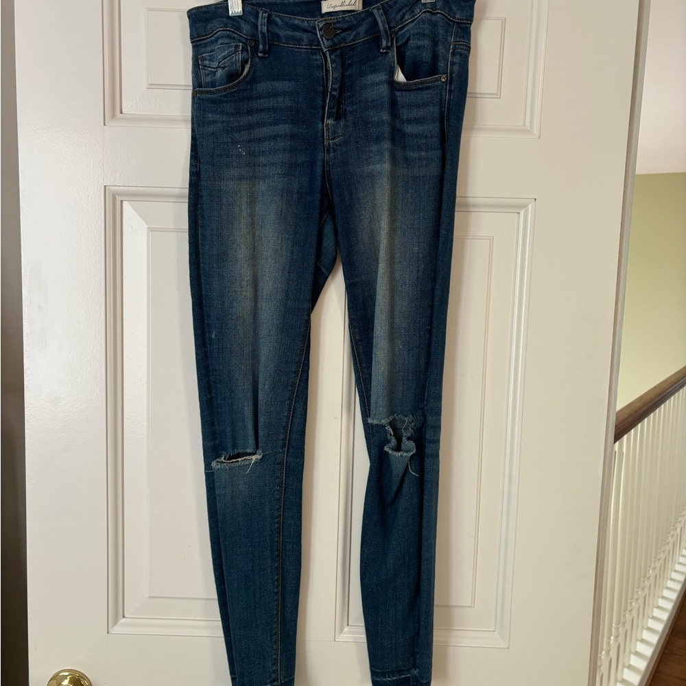 UNPUBLISHED Women's Blue Jeans